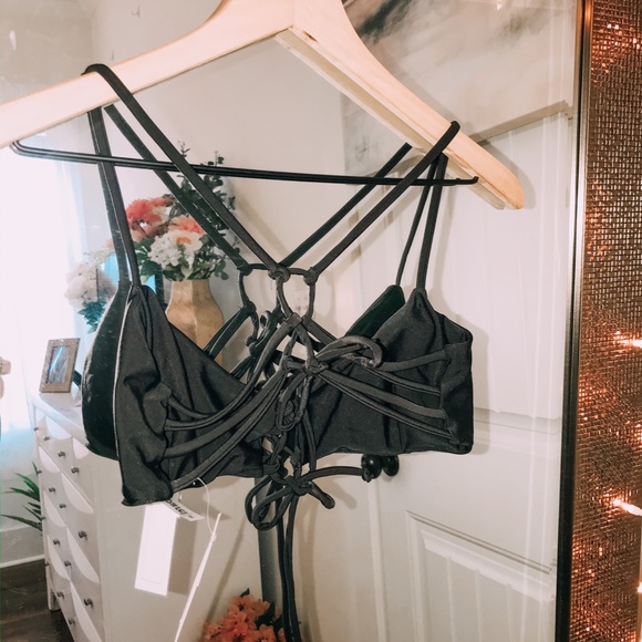 Black Criss Cross Tie Bikini Top Size S - Picture 4 of 7